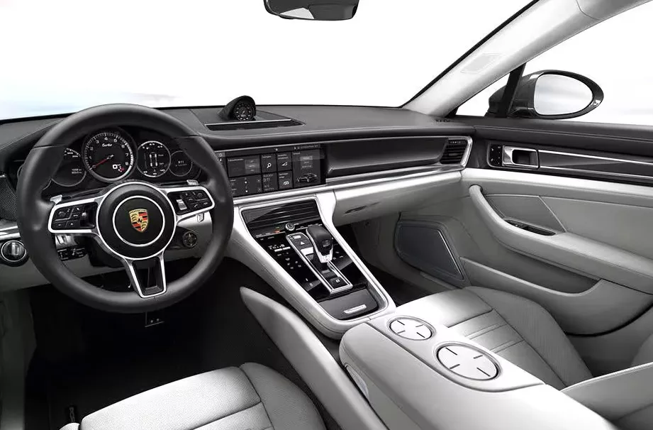 Porsche Panamera cabin