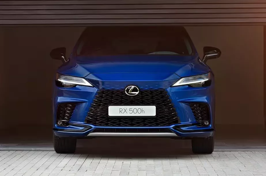 Lexus RX front end