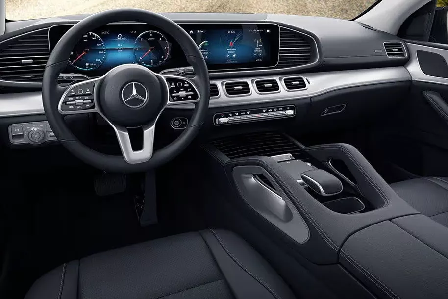 Mercedes-Benz GLE Class cabin