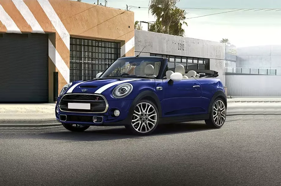 Mini Convertible angular front