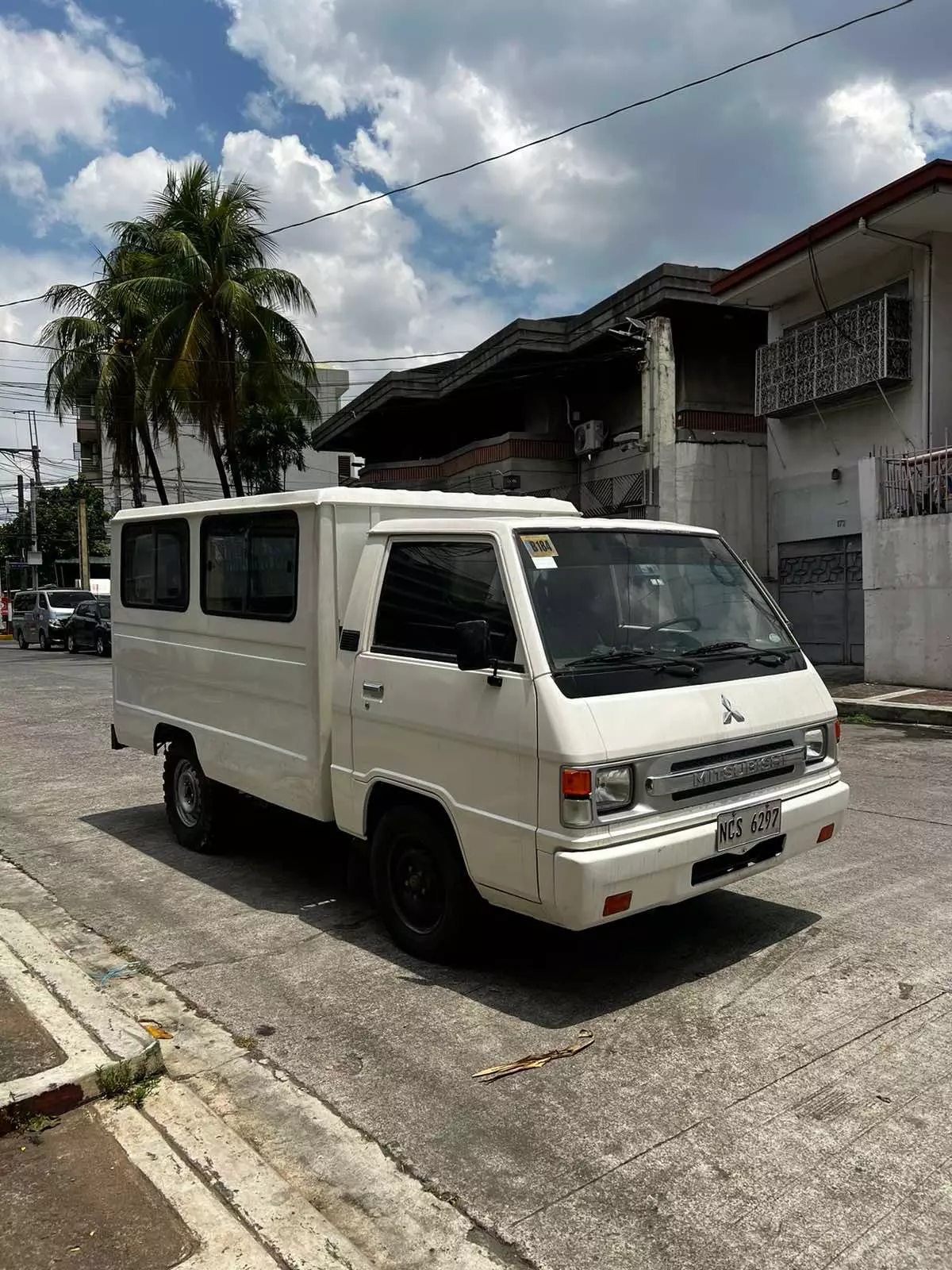 Buy Used Mitsubishi L300 2017 for sale only ₱438000 ID858913