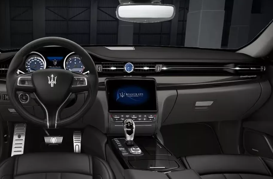 Maserati Quattroporte interior