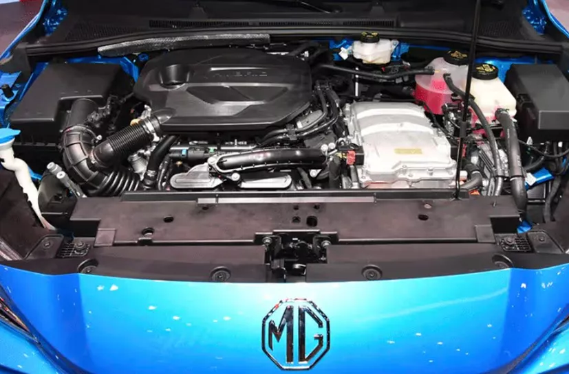 MG 3 engine hood