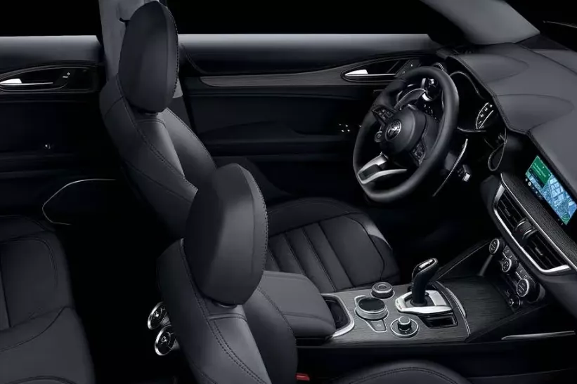 Alfa Romeo Stelvio interior