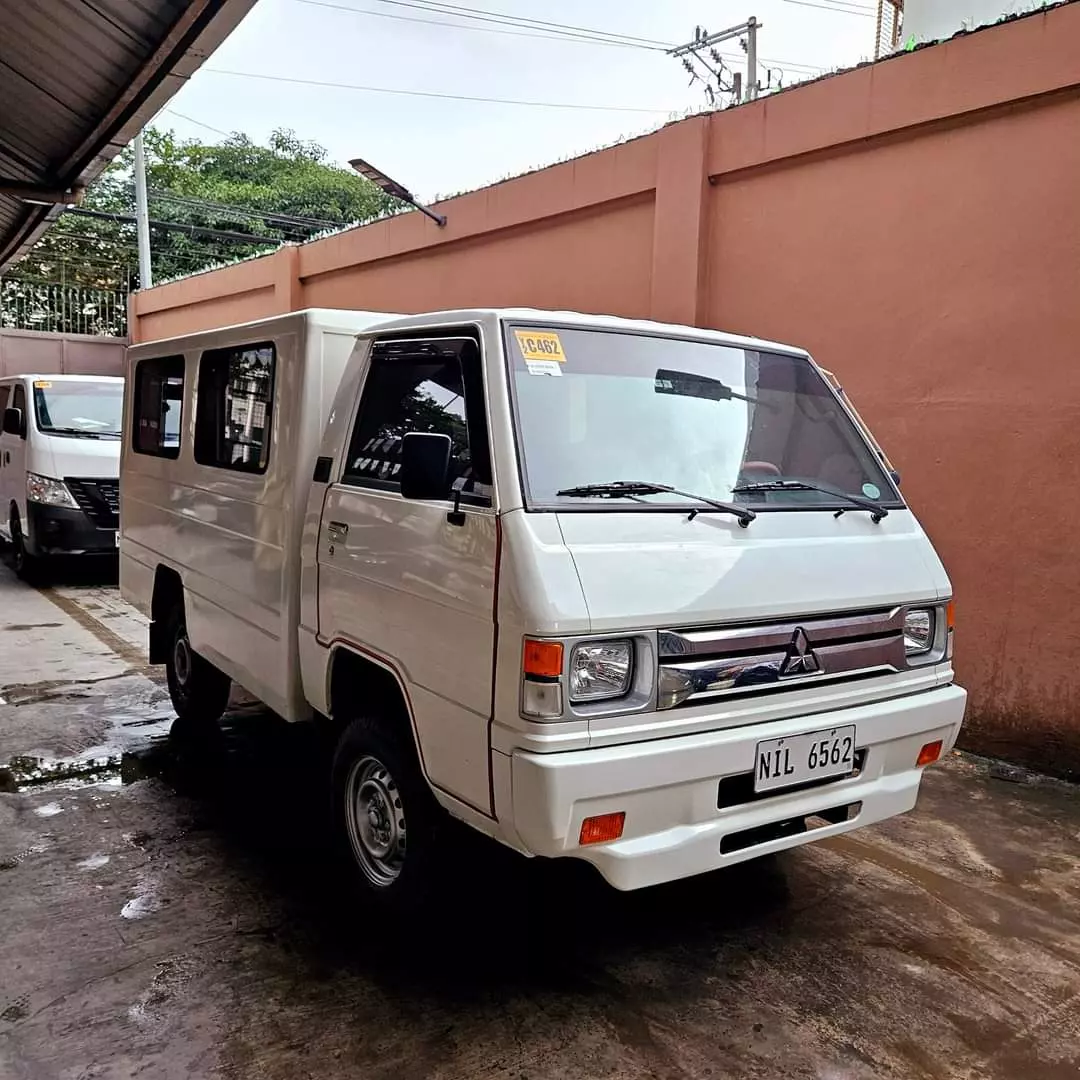 Buy Used Mitsubishi L300 2023 for sale only ₱649000 ID859902