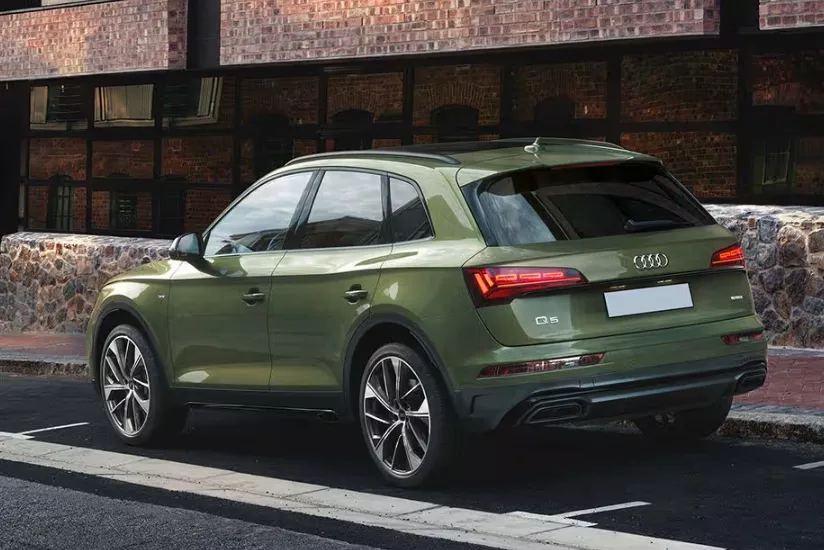 Audi Q5 angular rear