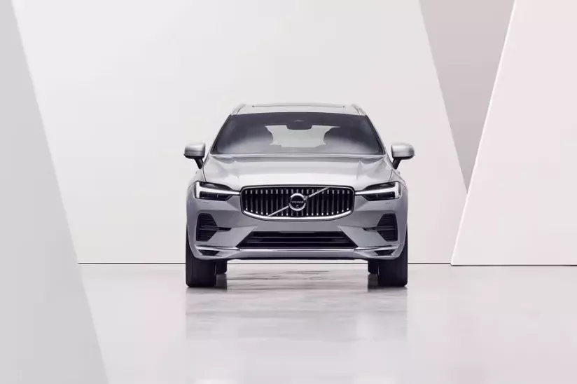 Volvo XC60 front