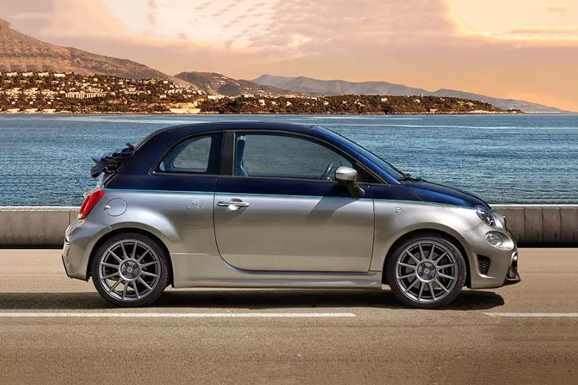 Abarth 695 side