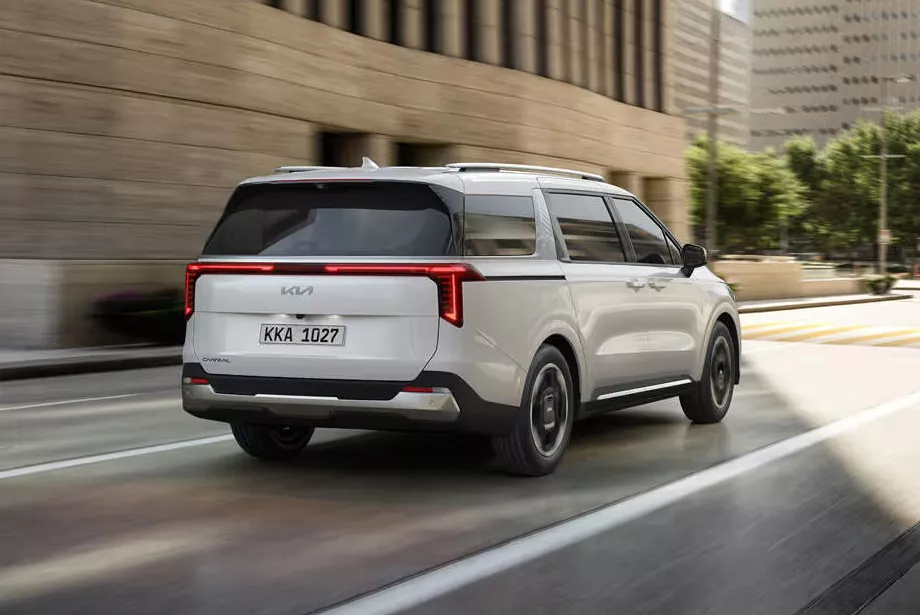 Kia carnival rear