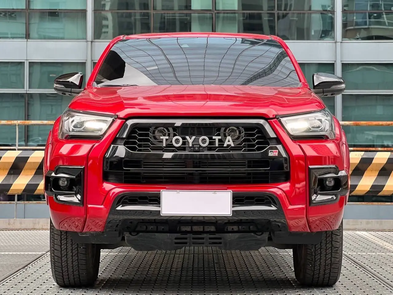 2023 Toyota Hilux GRS 4x4 2.8 Automatic Dsl ‍♀️