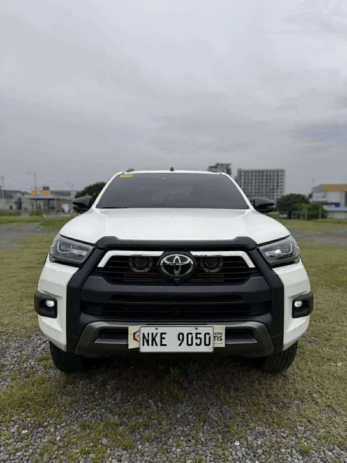 Buy Used Toyota Hilux 2025 for sale only ₱1748000 - ID883710