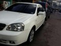 Chevrolet optra:ford lynx:toyota vios:honda civic:nissan sentra:kia-2