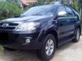 2005 hyundai starex 2007 toyota fortuner v 4x4-5