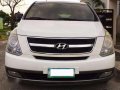 2009 Hyundai Grand Starex VGT AT (Negotiable)-1