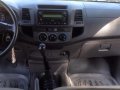 2013 Toyota Hilux FX 5 speed manual-7