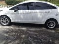 2011 hyundai grand starex . 2011 ford fiesta-5