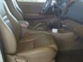 Toyota Fortuner 2010 4x2 AT-2