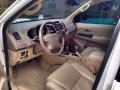 RUSH SALE 2007 Toyota Fortuner V 4x4 Automatic diesel-5