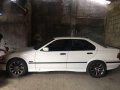 BMW 320i 170k in good condition-4