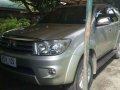 Toyota Fortuner 2010 4x2 AT-1