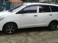 2012 toyota innova . 2008 mazda 3 hatchback-2