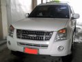 Isuzu Alterra 3.0 M/T 4x2 for sale-1