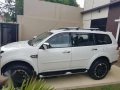2012 mitsubishi montero gls v-2