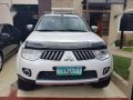 2012 mitsubishi montero gls v-1