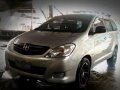 Toyota innova 2011-12 BEST BUY. PWEDE SA MAARTE-0