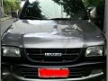 Isuzu Fuego-1