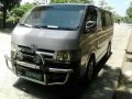 Toyota hiace commuter d4d-2