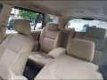 Toyota innova G automatic gas-10