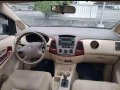 Toyota innova G automatic gas-6