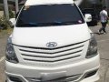 Hyundai Starex (White)-1