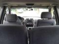 2003 kia sedona van diesel-6
