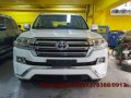 2017 Brand New Toyota Land Cruiser 200 sports Diesel-0