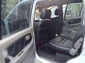 Isuzu Crosswind XUV Manual 2002-7