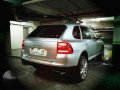 Porsche Cayenne S PGA vs Bmw Fortuner montero ford benz-1