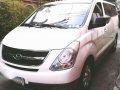 Rush Sale 2009 Hyundai Starex VGT CRDI Automatic-1