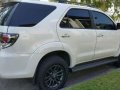 2015 Toyota Fortuner Model V Diesel Pearl White 4x2 AT-3