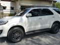 2015 Toyota Fortuner Model V Diesel Pearl White 4x2 AT-0