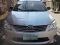 Toyota Innova E diesel AT 2012-0