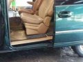 1999 Chrysler Town and Country Minivan-3