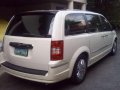 Chrysler town and Country ltd.-2