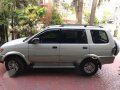 2010 Isuzu Xuv manual-0