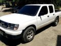 Nissan Frontier 2.7 Diesel pickup-4