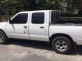 Nissan Frontier 2.7 Diesel pickup-2