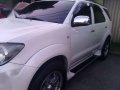 Toyota Fortuner 2005 model vs montero Innova hilux dmax strata mu-x-4