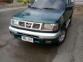 Nissan frontier E 99 pickup-0