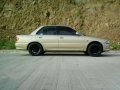 Mitsubishi Lancer Glxi-3